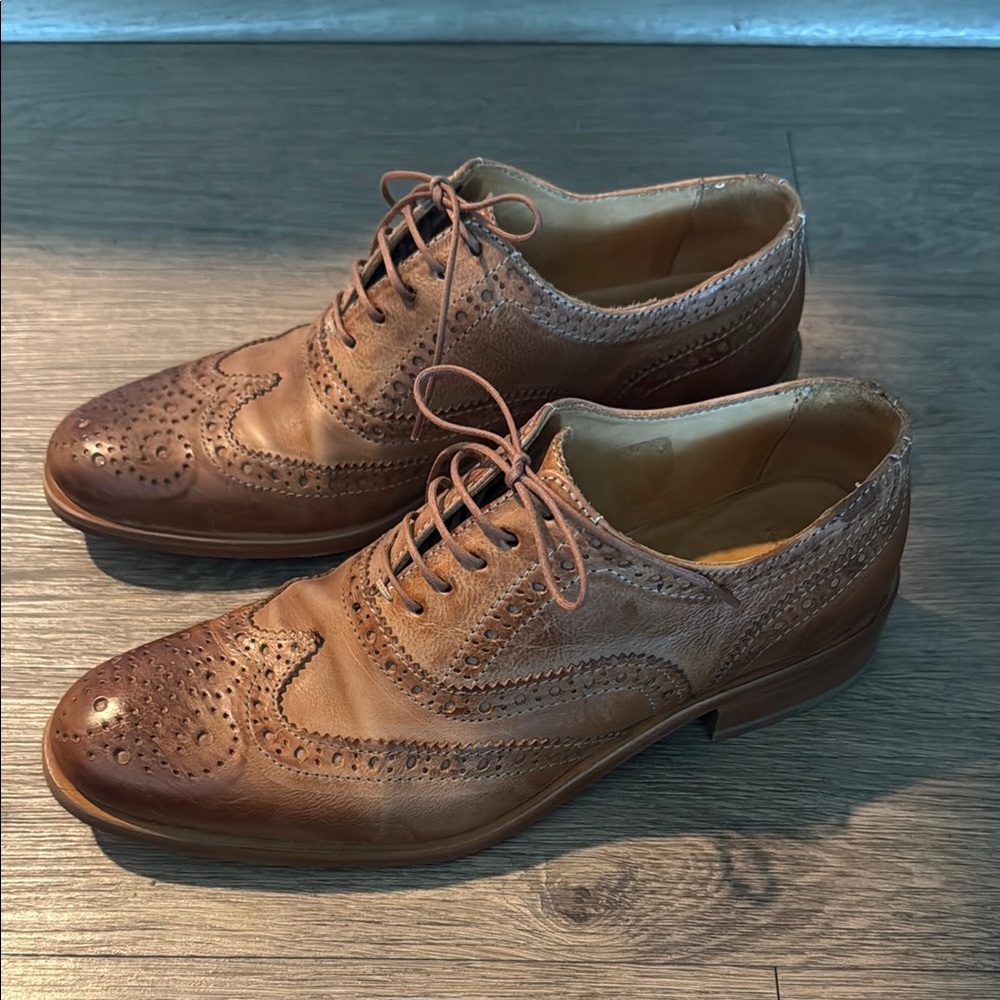 Paul Smith Tan calf Leather with Brogue Detailing - US 7.5 (EU 38)
